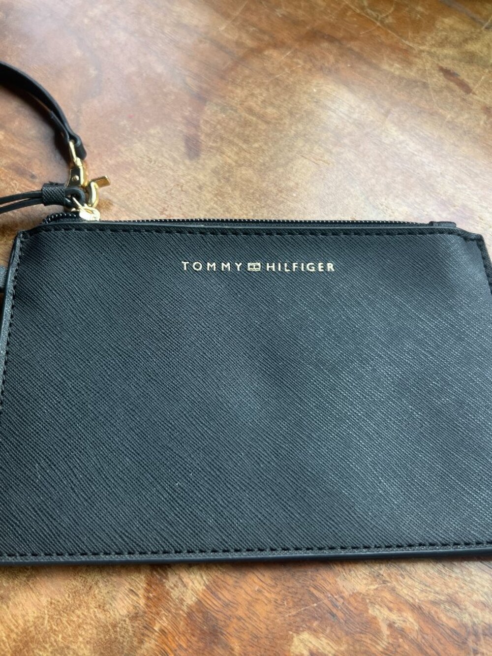 Tommy Hilfiger wristlet Black